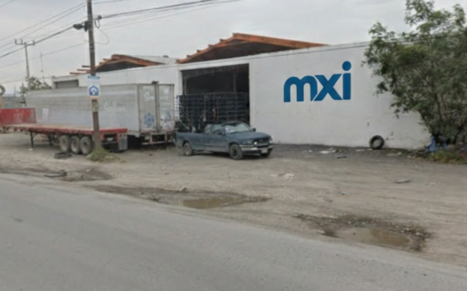 Sobre carretera a colombia, terreno en renta, Industrial mitad techado